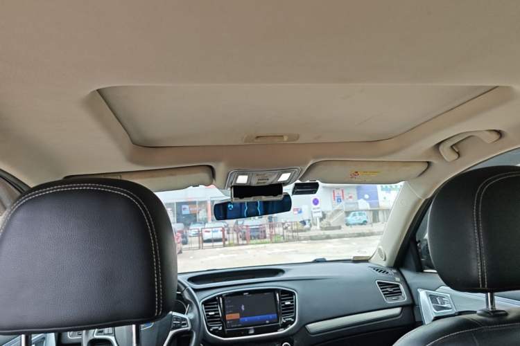 Used Geely Auto Vision X6 2016 1.8L Manual Luxury Model Headliner