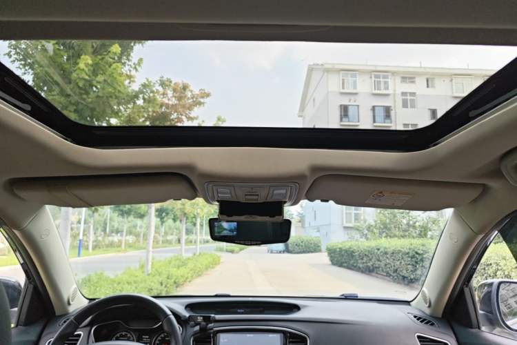 Used Geely Auto Vision X6 2016 1.3T CVT Flagship Model Headliner