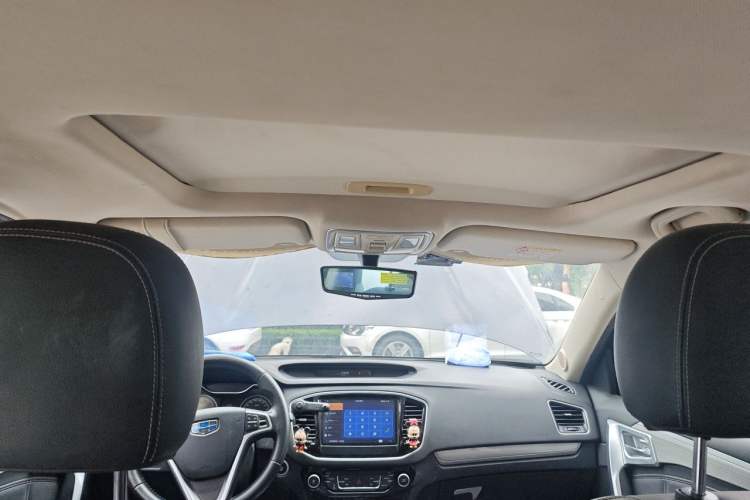 Used Geely Auto Vision X6 2016 1.8L Manual Luxury Model Headliner