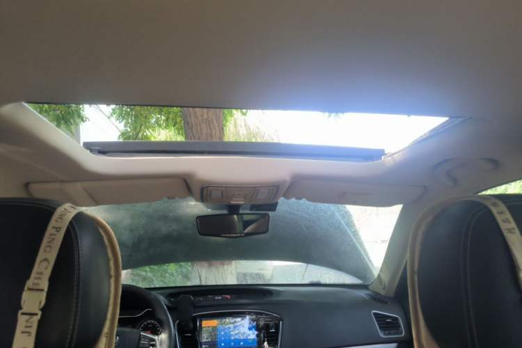 Used Geely Auto Vision X6 2016 1.8L Manual Luxury Model Headliner