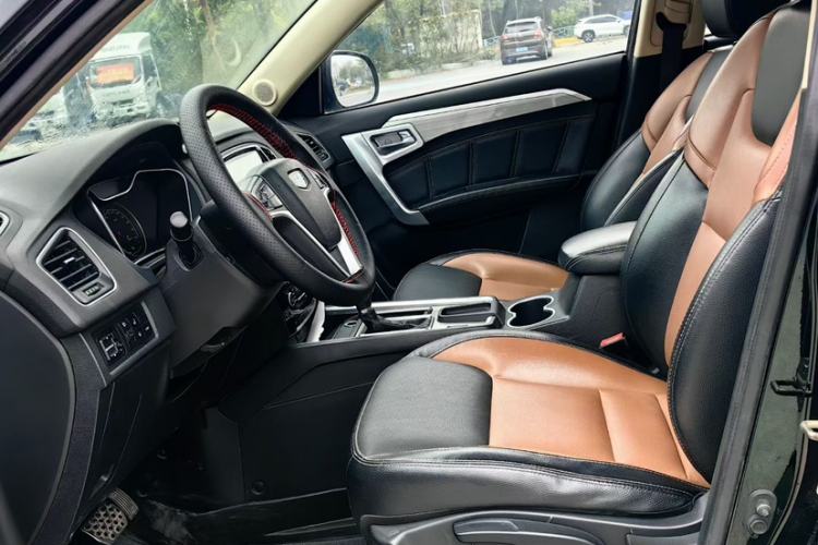 Used Geely Auto Vision X6 2016 1.3T CVT Luxury Model Interior 2
