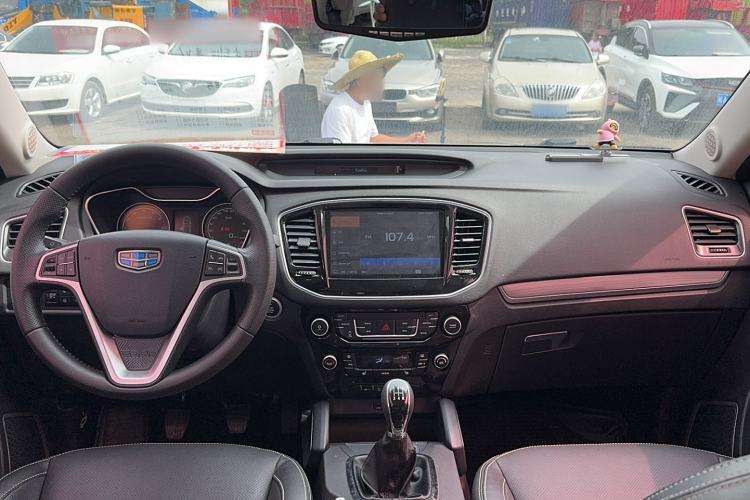 Used Geely Auto Vision X6 2016 1.8L Manual Luxury Model Interior 3