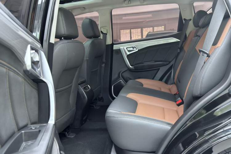 Used Geely Auto Vision X6 2016 1.3T CVT Flagship Model Interior 4