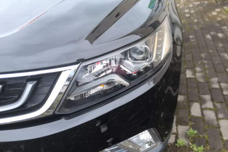 Used Geely Auto Vision X6 2016 1.8L Manual Luxury Model Left Front Headlight