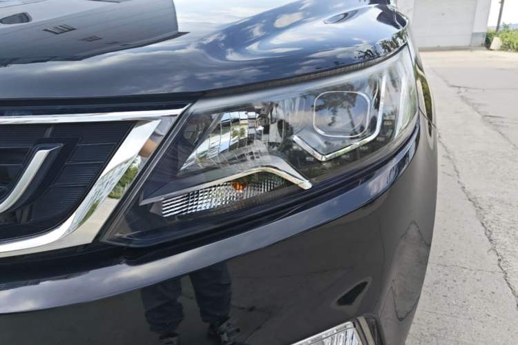 Used Geely Auto Vision X6 2016 1.3T CVT Flagship Model Left Front Headlight