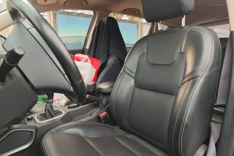 Used Geely Auto Vision X6 2016 1.8L Manual Luxury Model Left Front Seat