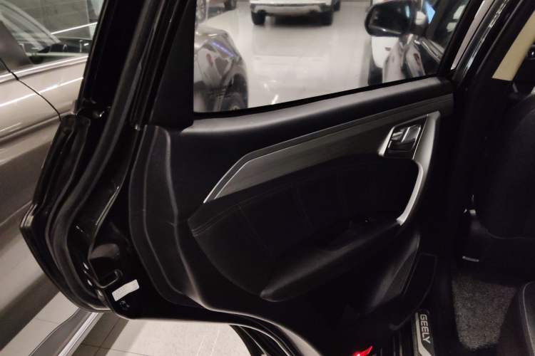 Used Geely Auto Vision X6 2016 1.3T CVT Flagship Model Left Rear Door Interior