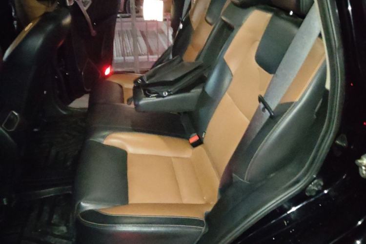 Used Geely Auto Vision X6 2016 1.3T CVT Flagship Model Left Rear Seat