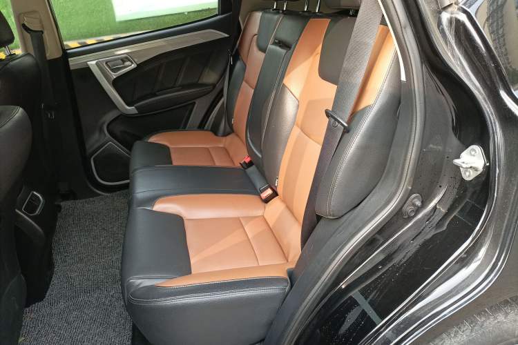 Used Geely Auto Vision X6 2016 1.3T CVT Flagship Model Left Rear Seat