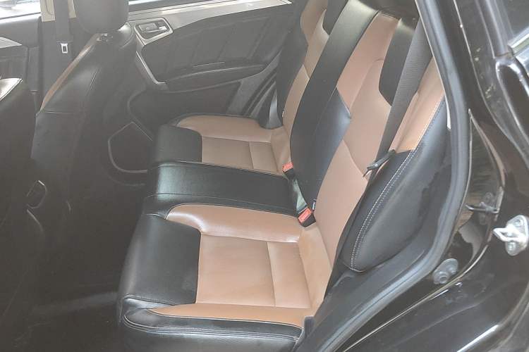 Used Geely Auto Vision X6 2016 1.3T CVT Luxury Model Left Rear Seat