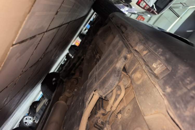 Used Geely Auto Vision X6 2016 1.3T CVT Luxury Model Left Side Sill