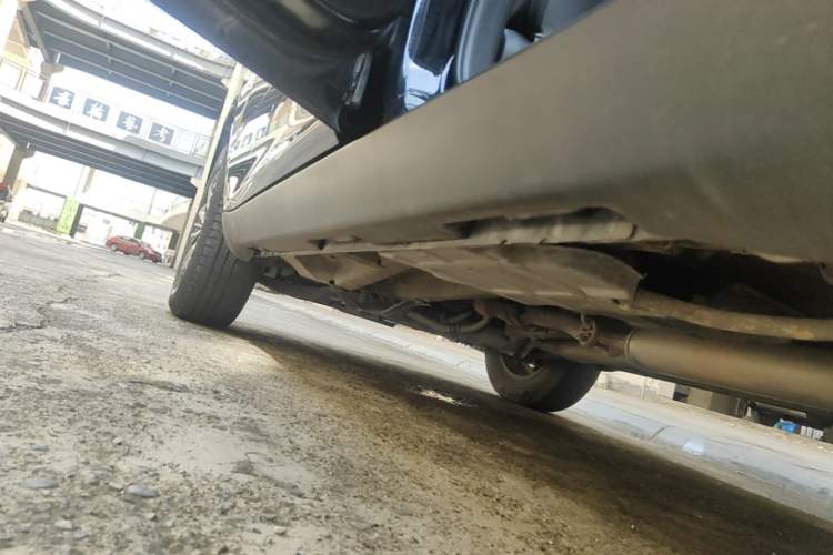 Used Geely Auto Vision X6 2016 1.8L Manual Luxury Model Left Side Sill