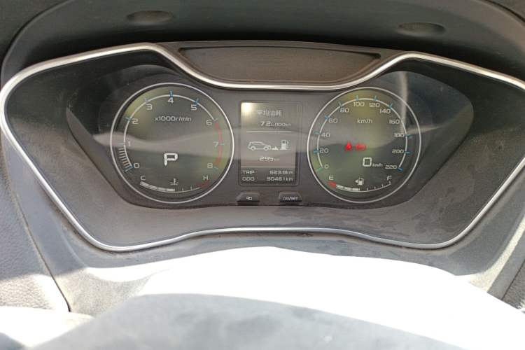 Used Geely Auto Vision X6 2016 1.3T CVT Luxury Model Odometer Close Up