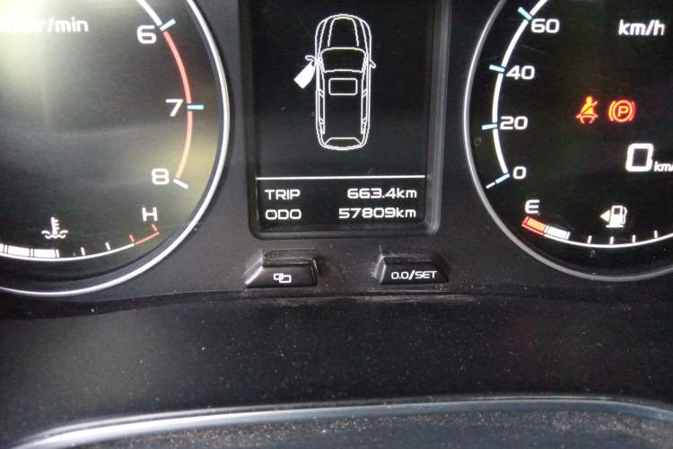 Used Geely Auto Vision X6 2016 1.8L Manual Luxury Model Odometer Close Up