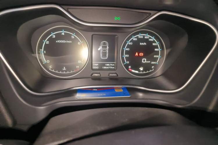 Used Geely Auto Vision X6 2016 1.8L Manual Luxury Model Odometer Close Up