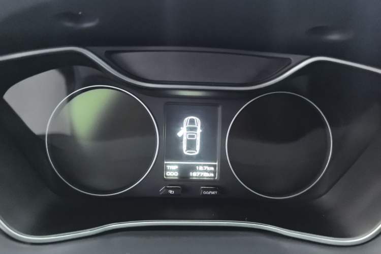 Used Geely Auto Vision X6 2016 1.8L Manual Luxury Model Odometer Close Up