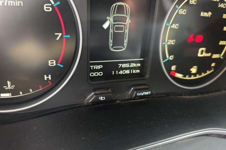 Used Geely Auto Vision X6 2016 1.8L Manual Luxury Model Odometer Close Up