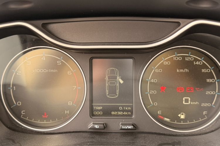 Used Geely Auto Vision X6 2016 1.3T CVT Luxury Model Odometer Close Up