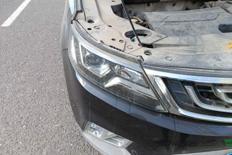 Used Geely Auto Vision X6 2016 1.3T CVT Luxury Model Right Front Headlight