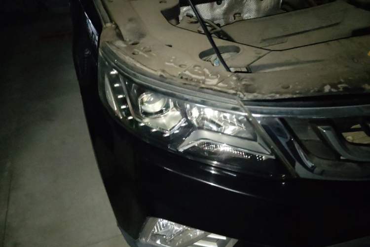 Used Geely Auto Vision X6 2016 1.3T CVT Flagship Model Right Front Headlight