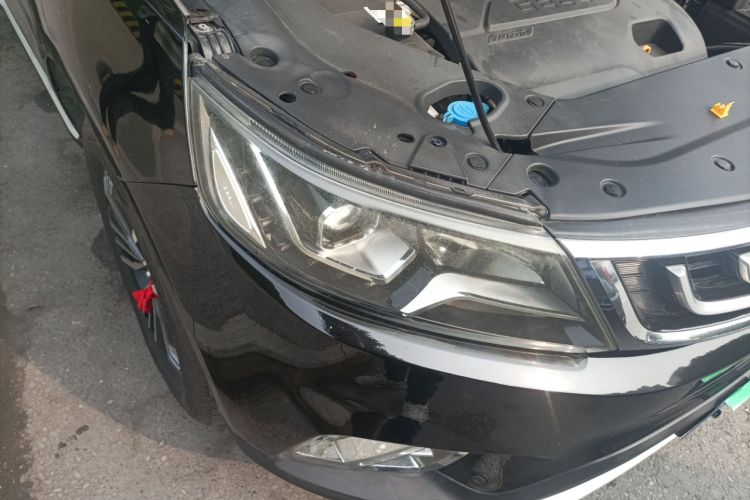 Used Geely Auto Vision X6 2016 1.3T CVT Flagship Model Right Front Headlight