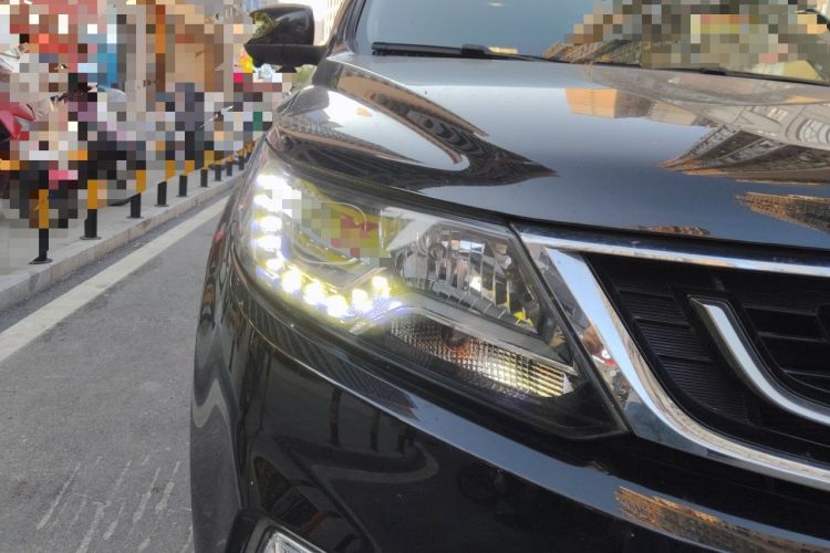 Used Geely Auto Vision X6 2016 1.8L Manual Luxury Model Right Front Headlight
