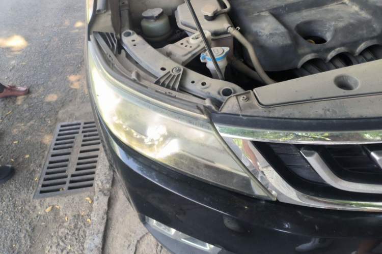 Used Geely Auto Vision X6 2016 1.8L Manual Luxury Model Right Front Headlight