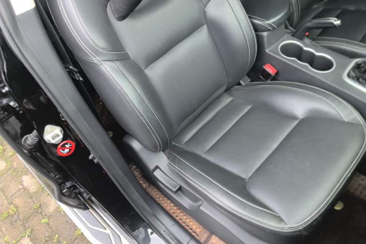 Used Geely Auto Vision X6 2016 1.8L Manual Luxury Model Right Front Seat