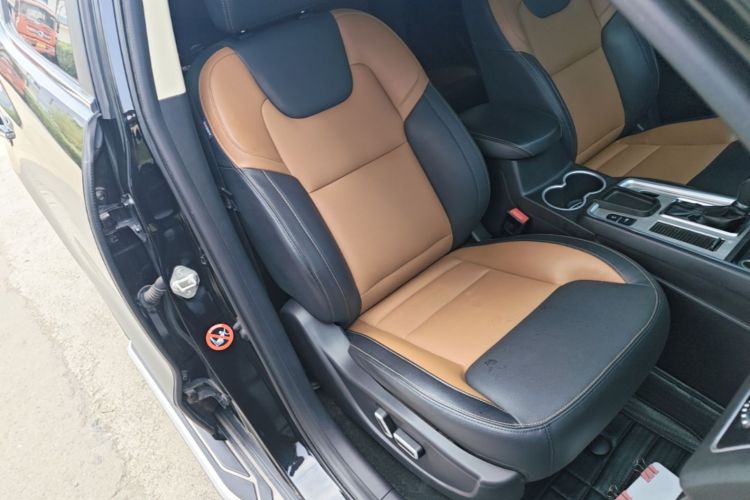 Used Geely Auto Vision X6 2016 1.3T CVT Flagship Model Right Front Seat