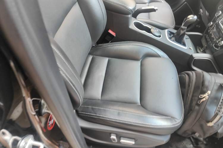 Used Geely Auto Vision X6 2016 1.8L Manual Luxury Model Right Front Seat