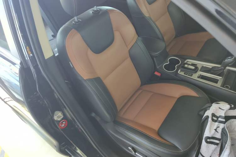 Used Geely Auto Vision X6 2016 1.3T CVT Flagship Model Right Front Seat