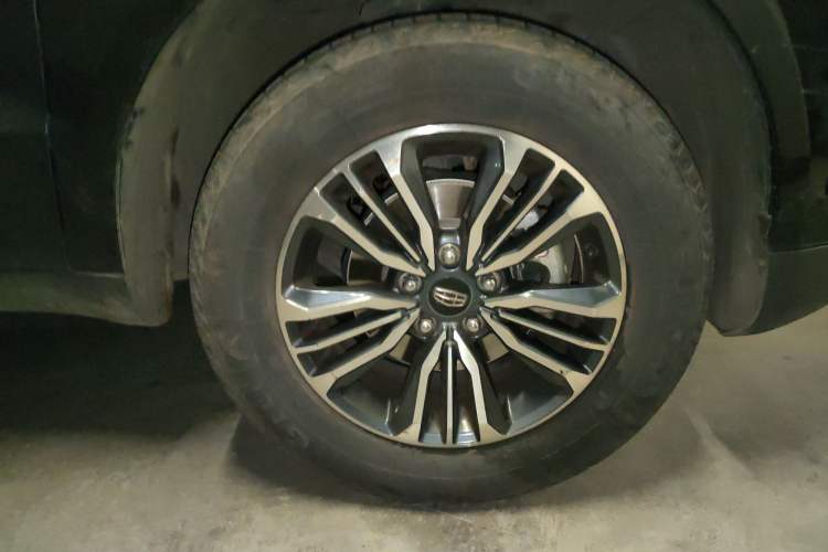 Used Geely Auto Vision X6 2016 1.8L Manual Luxury Model Right Front Wheel Hub