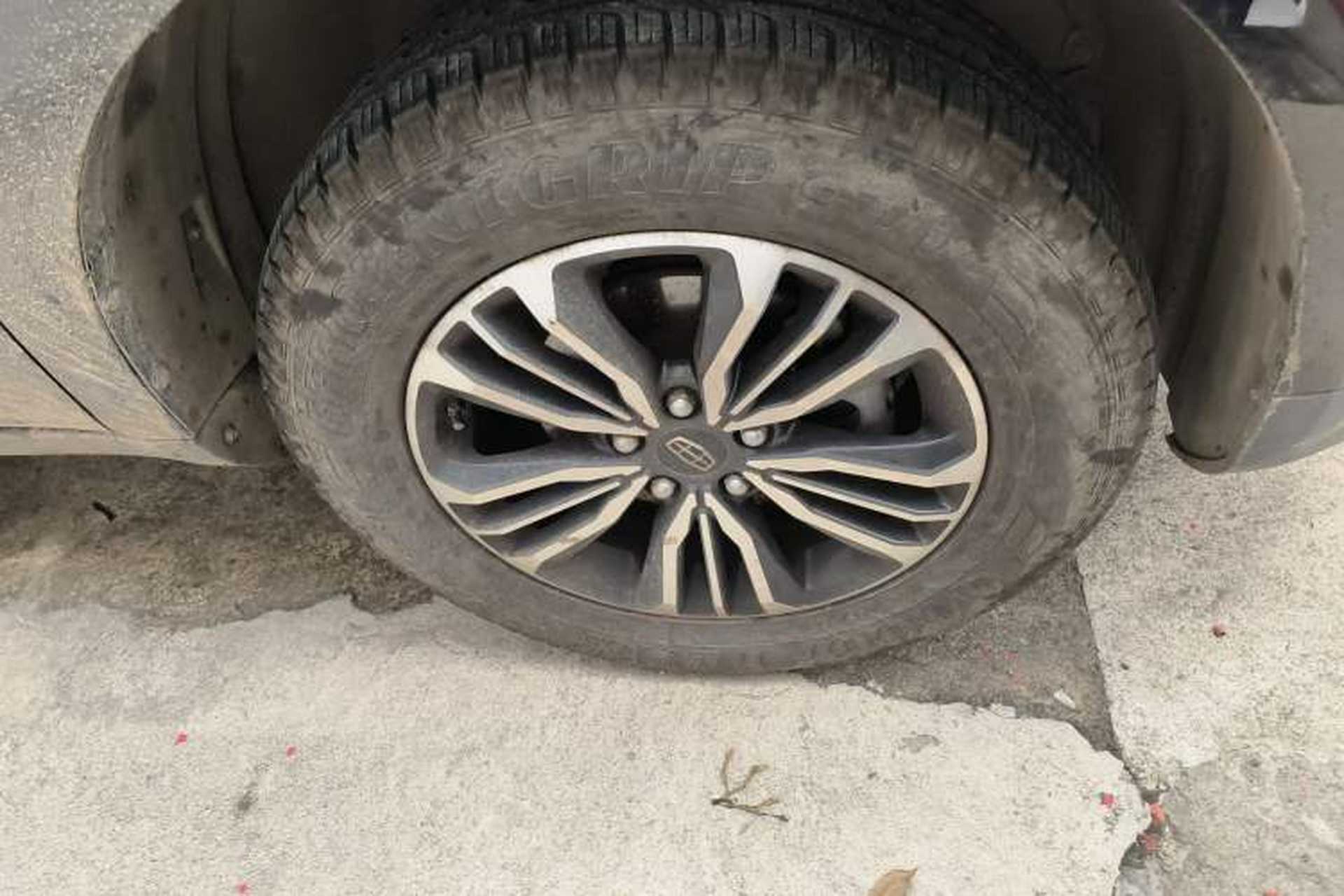 Used Geely Auto Vision X6 2016 1.8L Manual Luxury Model Right Front Wheel Hub