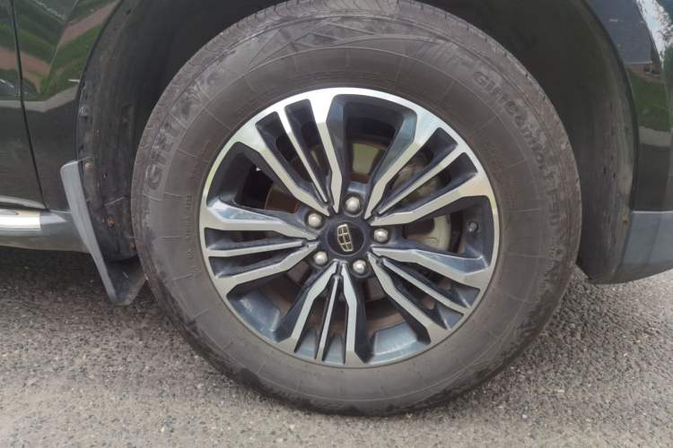Used Geely Auto Vision X6 2016 1.8L Manual Luxury Model Right Front Wheel Hub
