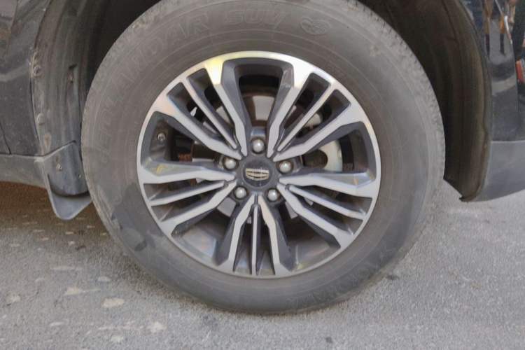 Used Geely Auto Vision X6 2016 1.8L Manual Luxury Model Right Front Wheel Hub