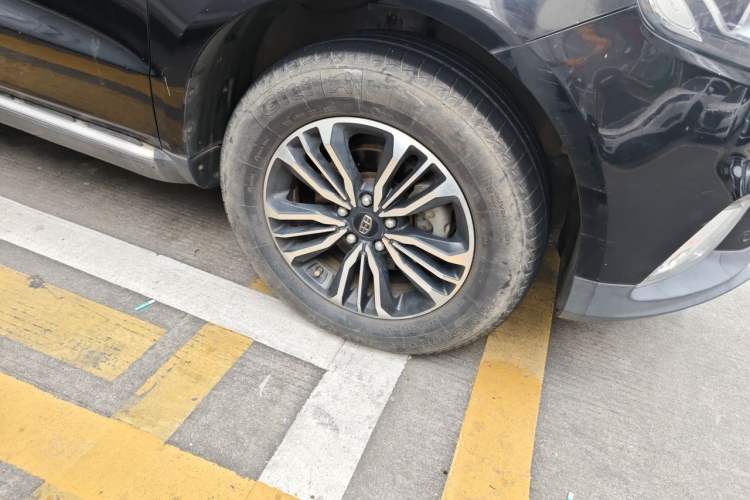 Used Geely Auto Vision X6 2016 1.8L Manual Luxury Model Right Front Wheel Hub