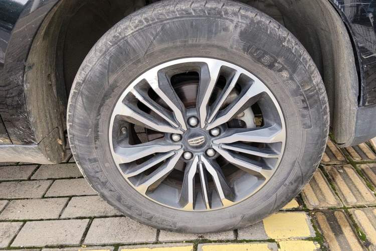 Used Geely Auto Vision X6 2016 1.8L Manual Luxury Model Right Front Wheel Hub