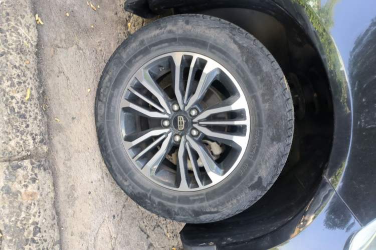 Used Geely Auto Vision X6 2016 1.8L Manual Luxury Model Right Front Wheel Hub