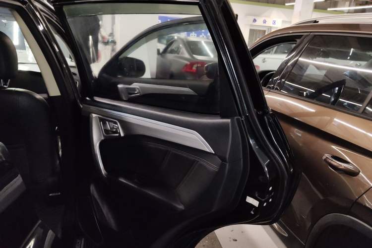 Used Geely Auto Vision X6 2016 1.3T CVT Flagship Model Right Rear Door Interior