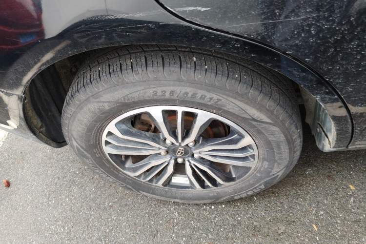 Used Geely Auto Vision X6 2016 1.3T CVT Luxury Model Right Rear Wheel Hub