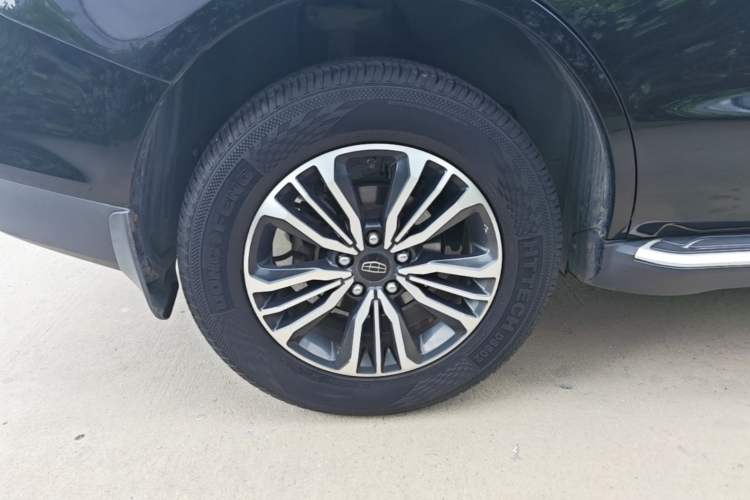Used Geely Auto Vision X6 2016 1.3T CVT Flagship Model Right Rear Wheel Hub