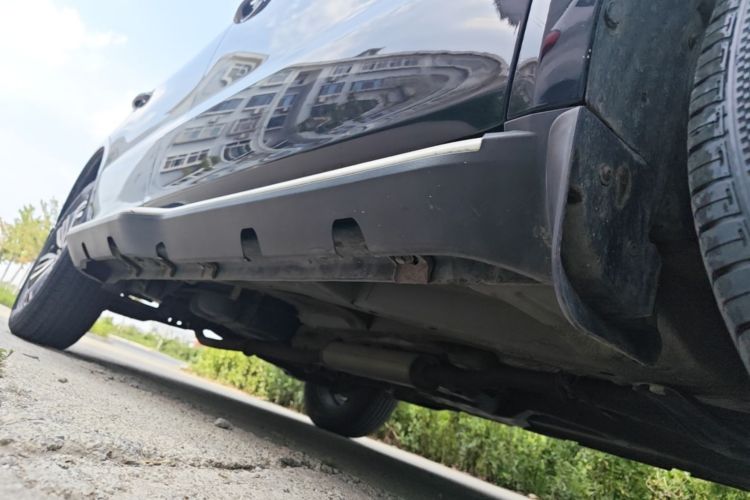 Used Geely Auto Vision X6 2016 1.3T CVT Flagship Model Right Side Sill