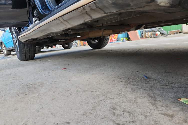 Used Geely Auto Vision X6 2016 1.8L Manual Luxury Model Right Side Sill