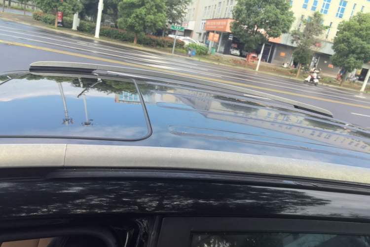 Used Geely Auto Vision X6 2016 1.3T CVT Flagship Model Roof