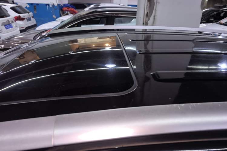 Used Geely Auto Vision X6 2016 1.3T CVT Luxury Model Roof