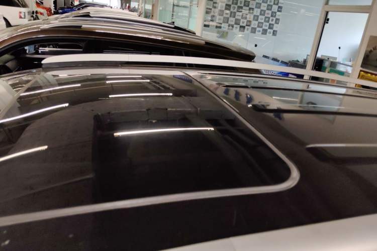 Used Geely Auto Vision X6 2016 1.3T CVT Flagship Model Roof