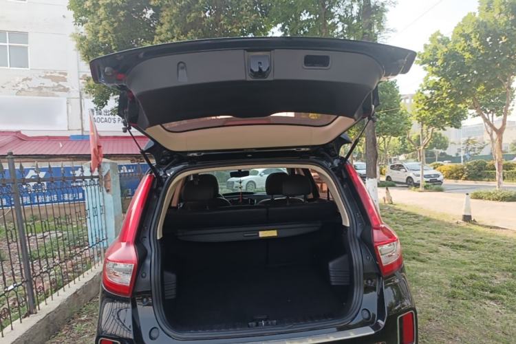 Used Geely Auto Vision X6 2016 1.8L Manual Luxury Model Trunk