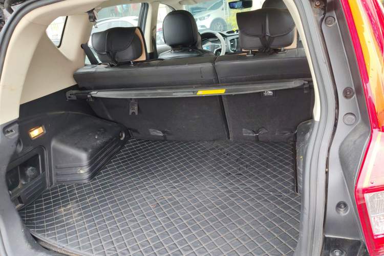 Used Geely Auto Vision X6 2016 1.3T CVT Luxury Model Trunk