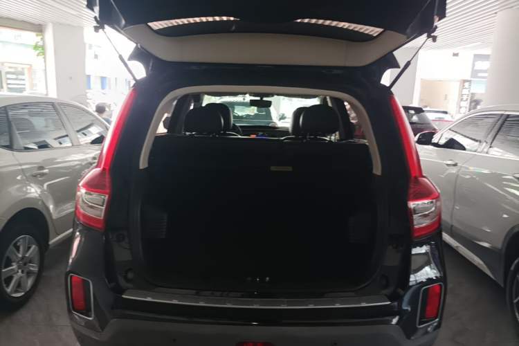 Used Geely Auto Vision X6 2016 1.3T CVT Luxury Model Trunk