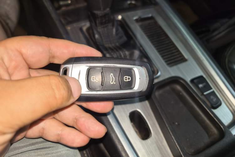 Used Geely Auto Vision X6 2016 1.3T CVT Luxury Model Vehicle Key